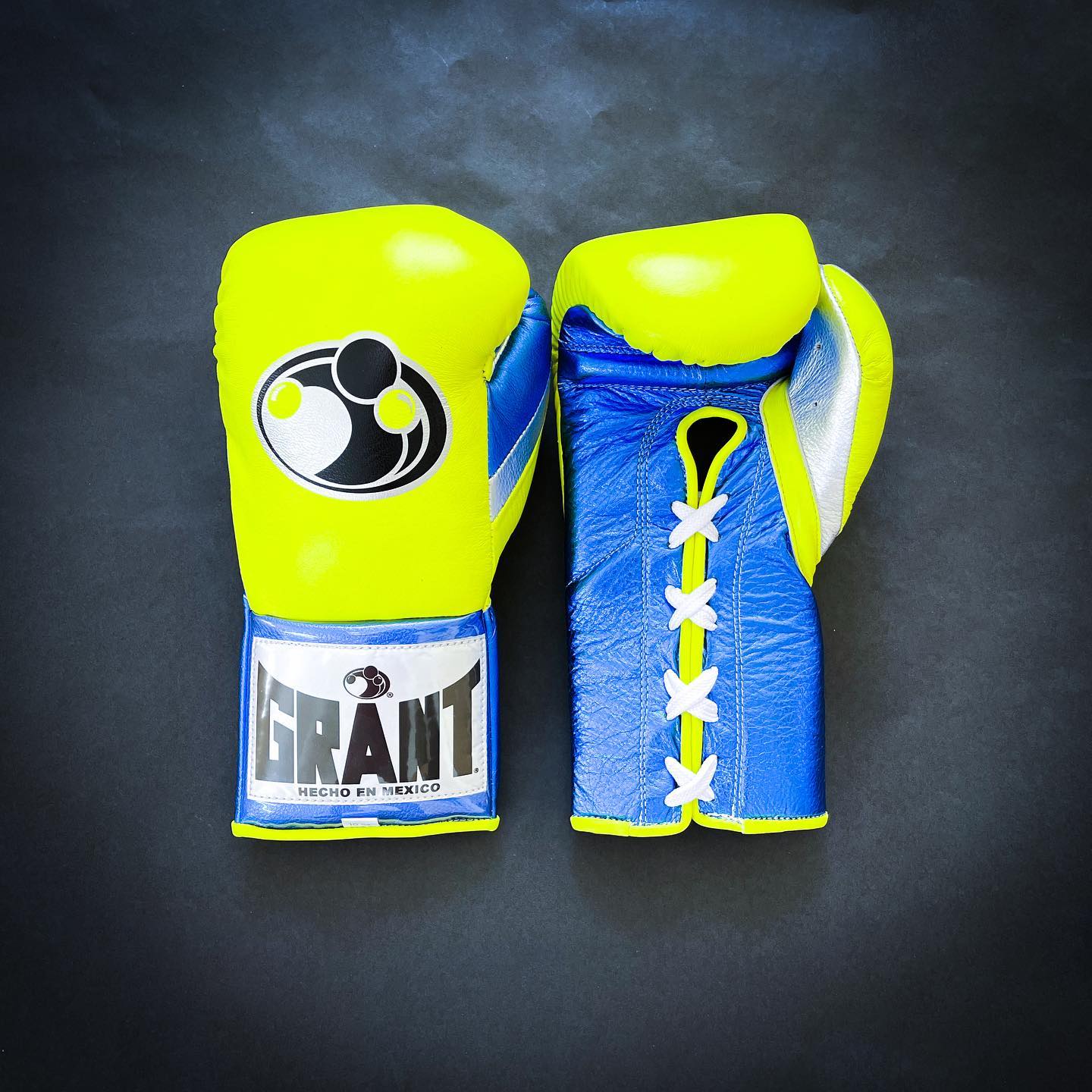 Customizable boxing glove , Fiest Gloves online , High Quality COPIES of Branded Gloves Yellow/Blue