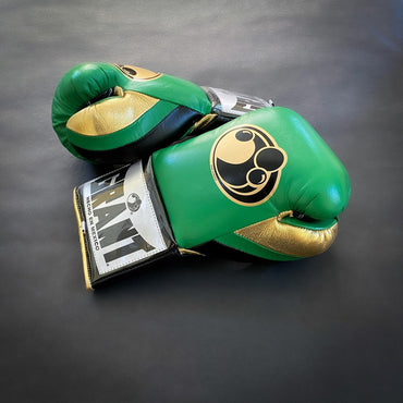 Customizable boxing glove , Fiest Gloves online , High Quality COPIES of Branded Gloves Green/Black