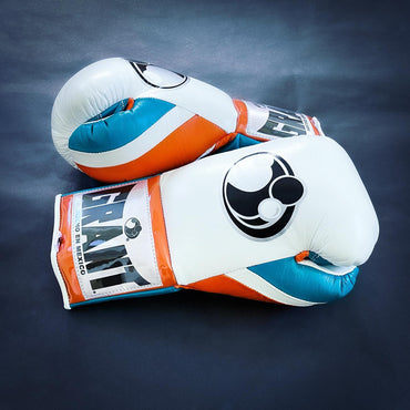 Customizable boxing glove , Fiest Gloves online , High Quality COPIES of Branded Gloves White/Blue