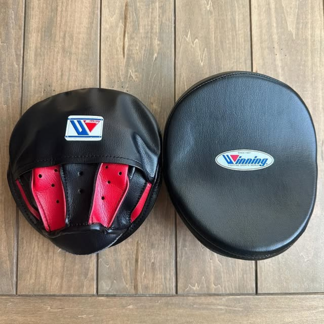 WINNING Punching Mitts Red/Black