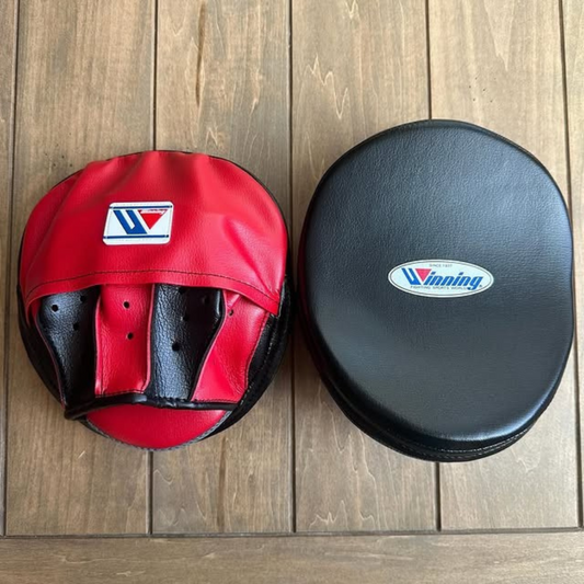 WINNING Punching Mitts Red/Black
