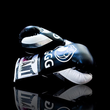 Customizable boxing glove , Fiest Gloves online , High Quality COPIES of Branded Gloves Black/White