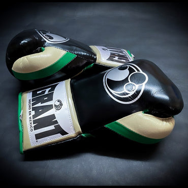 Customizable boxing glove , Fiest Gloves online , High Quality COPIES of Branded Gloves Black/Green