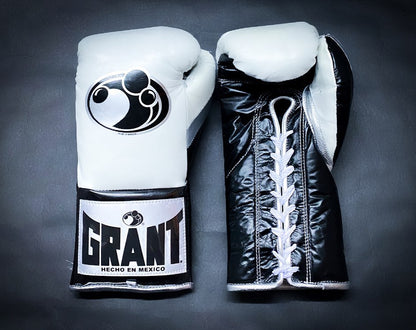 Customizable boxing glove , Fiest Gloves online , High Quality COPIES of Branded Gloves White/Black