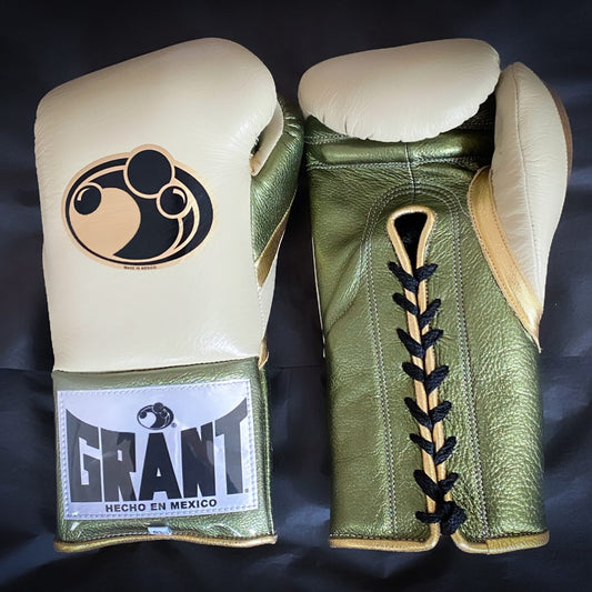 Customizable boxing glove , Fiest Gloves online , High Quality COPIES of Branded Gloves White/Green