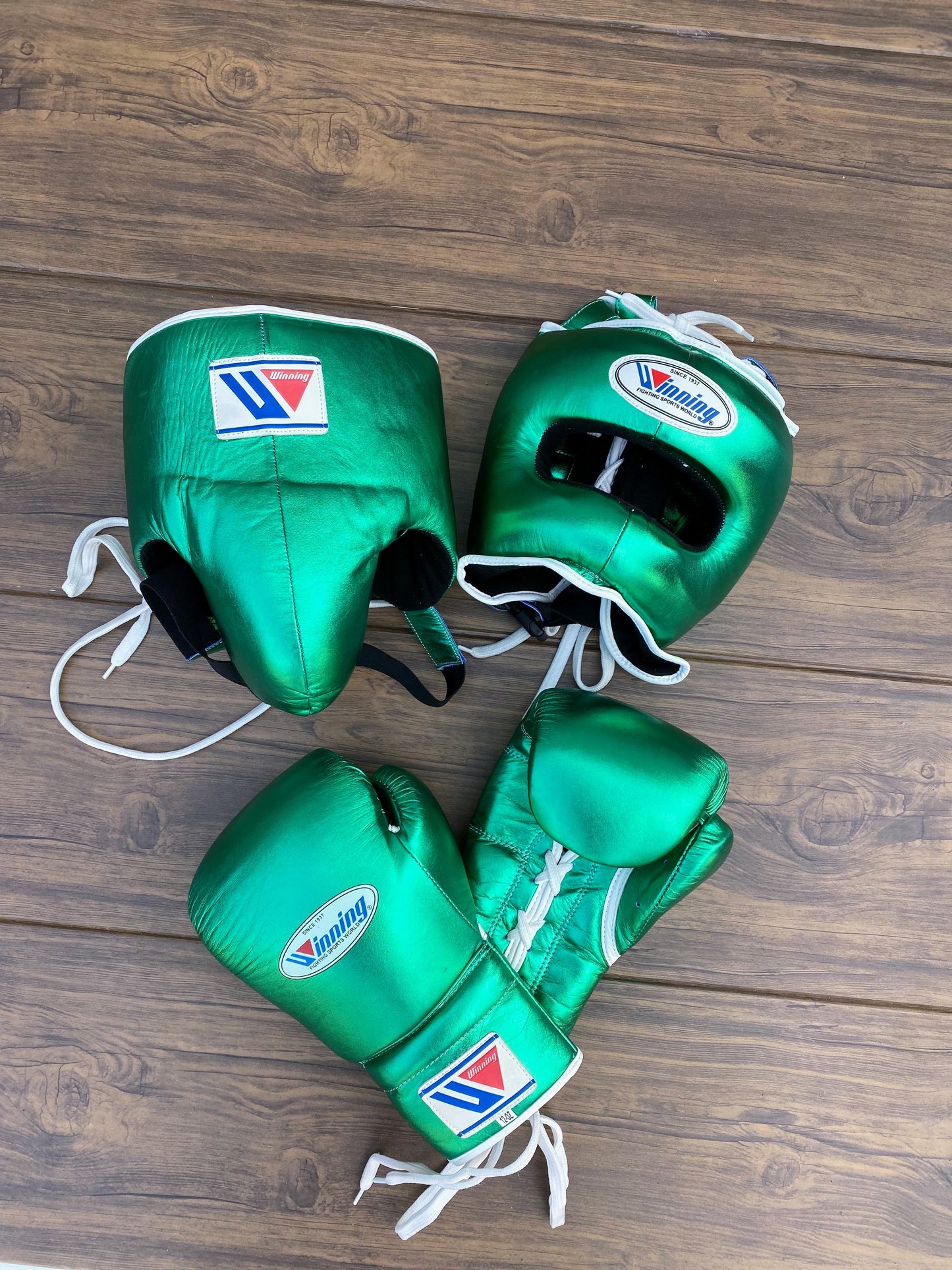 Winning boxing gloves set, Winning GREEN Boxing Gear, Winning Head Guard, Winning Groin Guard,