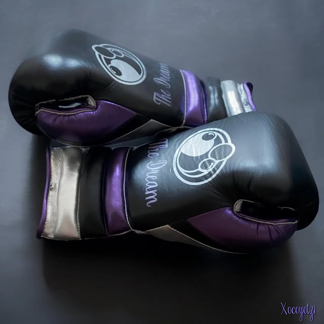 Personalized boxing set, just like orignal