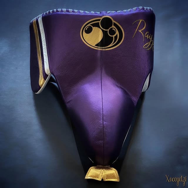 Personalized boxing set, just like orignal