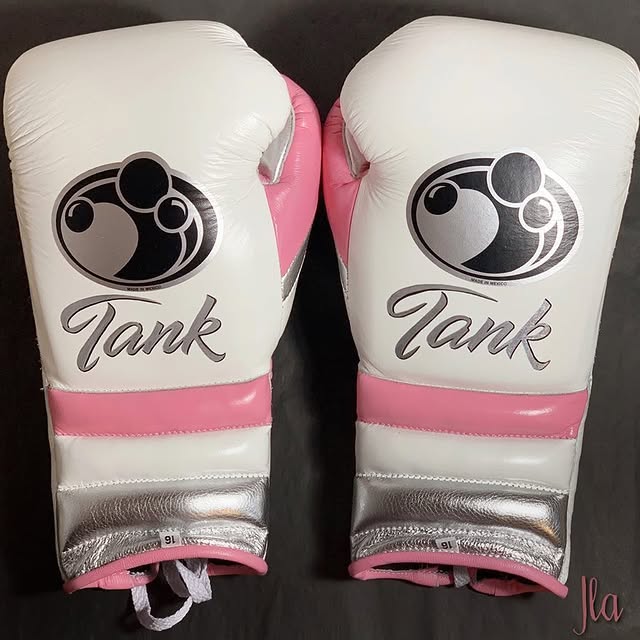 Personalized boxing set, just like orignal