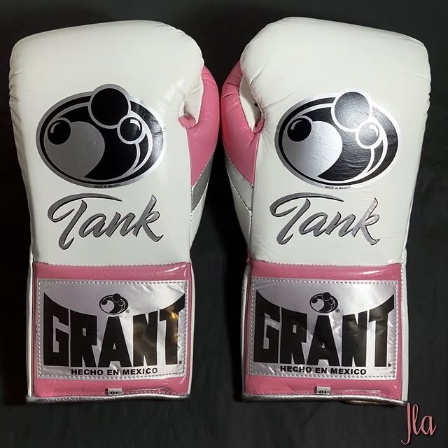 Personalized boxing set, just like orignal